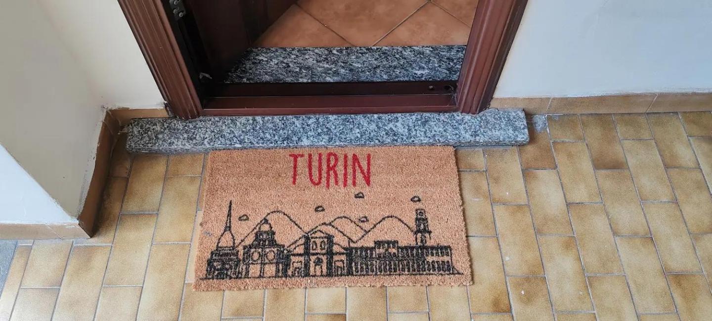 La Tua Casa A Torino - Metro Bernini Turim Exterior foto
